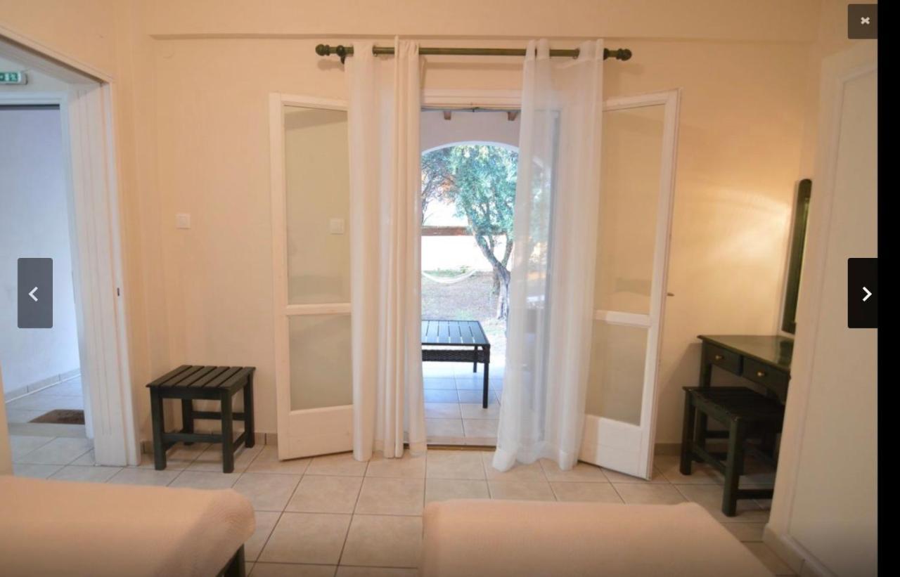 Sirios Apartment Ахарави Екстериор снимка