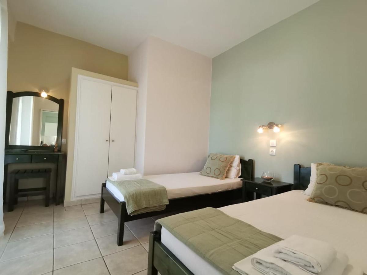 Sirios Apartment Ахарави Екстериор снимка