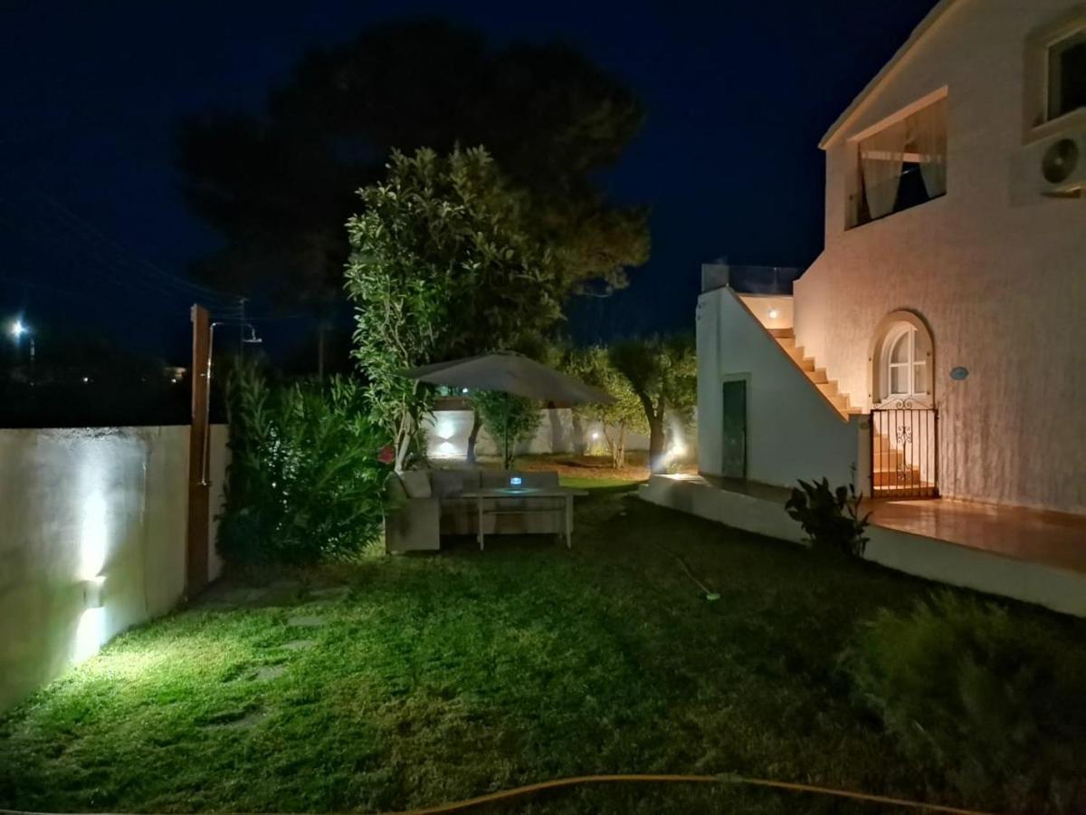 Sirios Apartment Ахарави Екстериор снимка