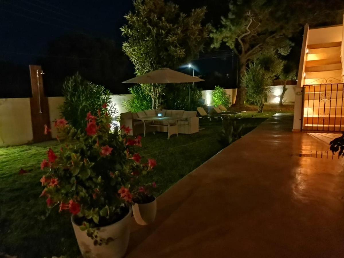 Sirios Apartment Ахарави Екстериор снимка