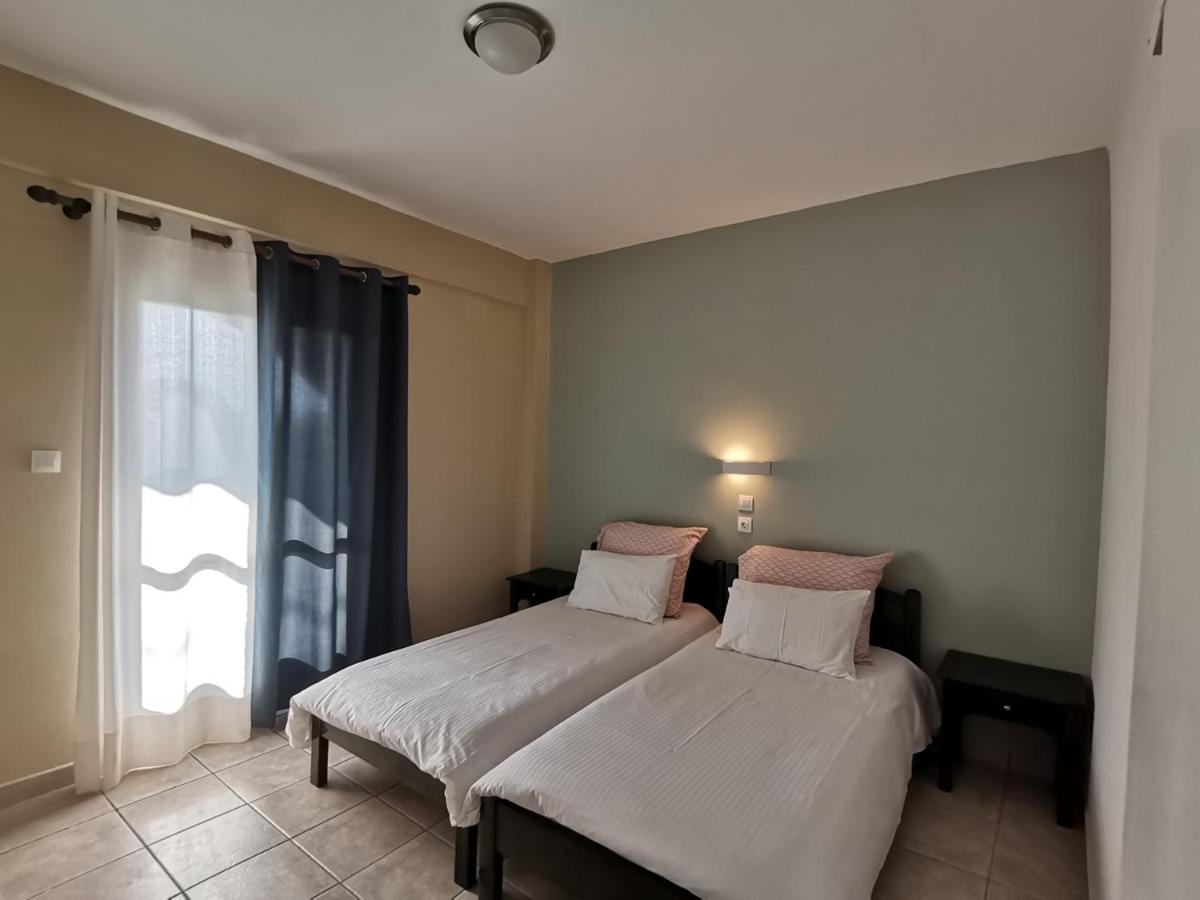 Sirios Apartment Ахарави Екстериор снимка