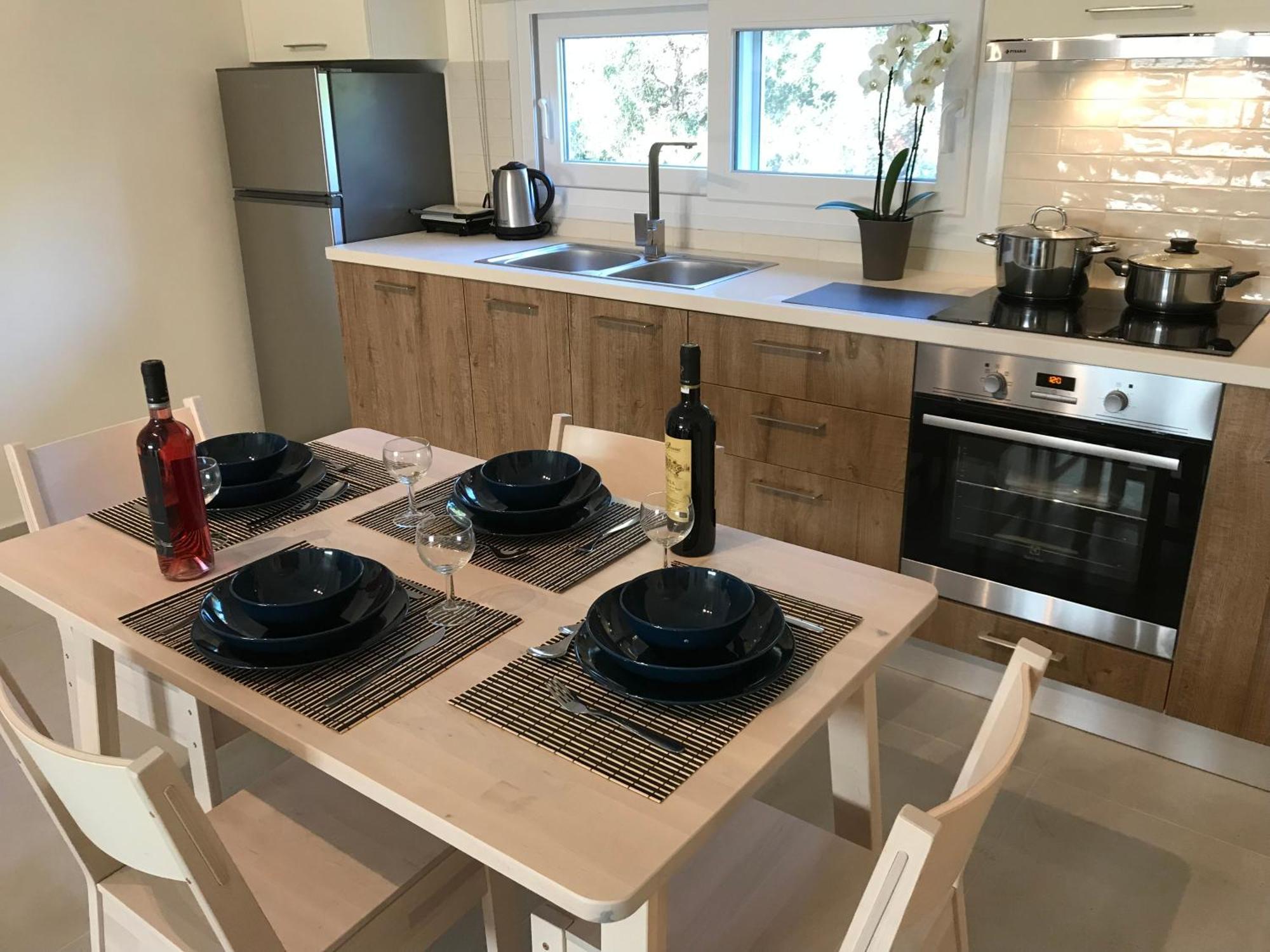 Sirios Apartment Ахарави Екстериор снимка